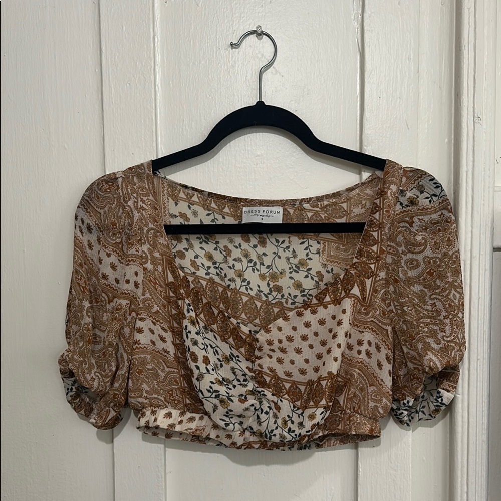 Dress Forum Tan Paisley Blouse